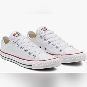 Womens white chuck taylor 7